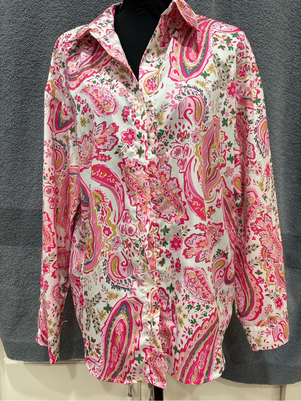 Women’s Pink Paisley Button-Down Shirt Jacket